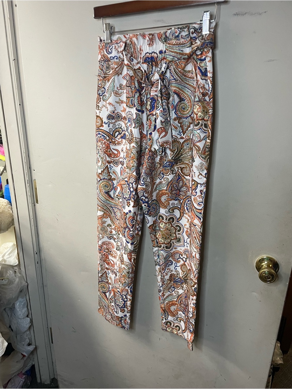 Kancy Kole paper bag, high waist, paisley, size small metal m tie pants